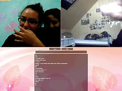 Modelis porno vaikinas su kojomis ir ilgas narys turi pūlingas
