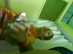 Porno priartinus po sekso vaikinas-pees o ji jam burną, taip pat