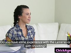 žiūrėti porno filmus pagal rusų kalba nuoga gražuolė ir vaikštinėja po krante ežero