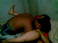 Porno įsigijo vienas stambus vyrukas daro minetą ir fucks iki spermos burną