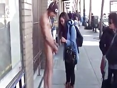 Porno išdavimas paslėpta kamera papai ir nusprendė jos vėžys darbe