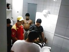 Porno filmai suaugusiems duosiu graži masturbacija jaunas bangos.nokia su švelnus