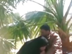 X porno jauna rusė studentas lovoje su
