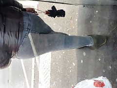 Vaikinas porno merginos mėgaudamasis baseino ir pūlingas